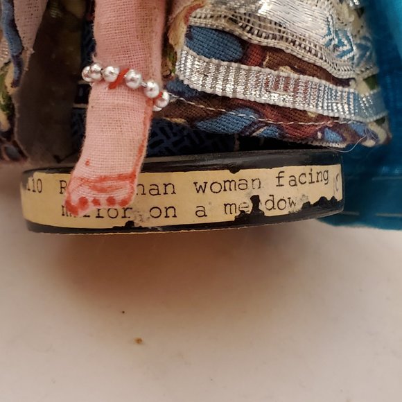 Traditional Rajasthan Woman Facing a Mirror on a Meadow - Picture 5 of 10